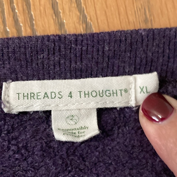 Xl purple light weight super soft sweater. Smoke free pet friendly home - Picture 2 of 5